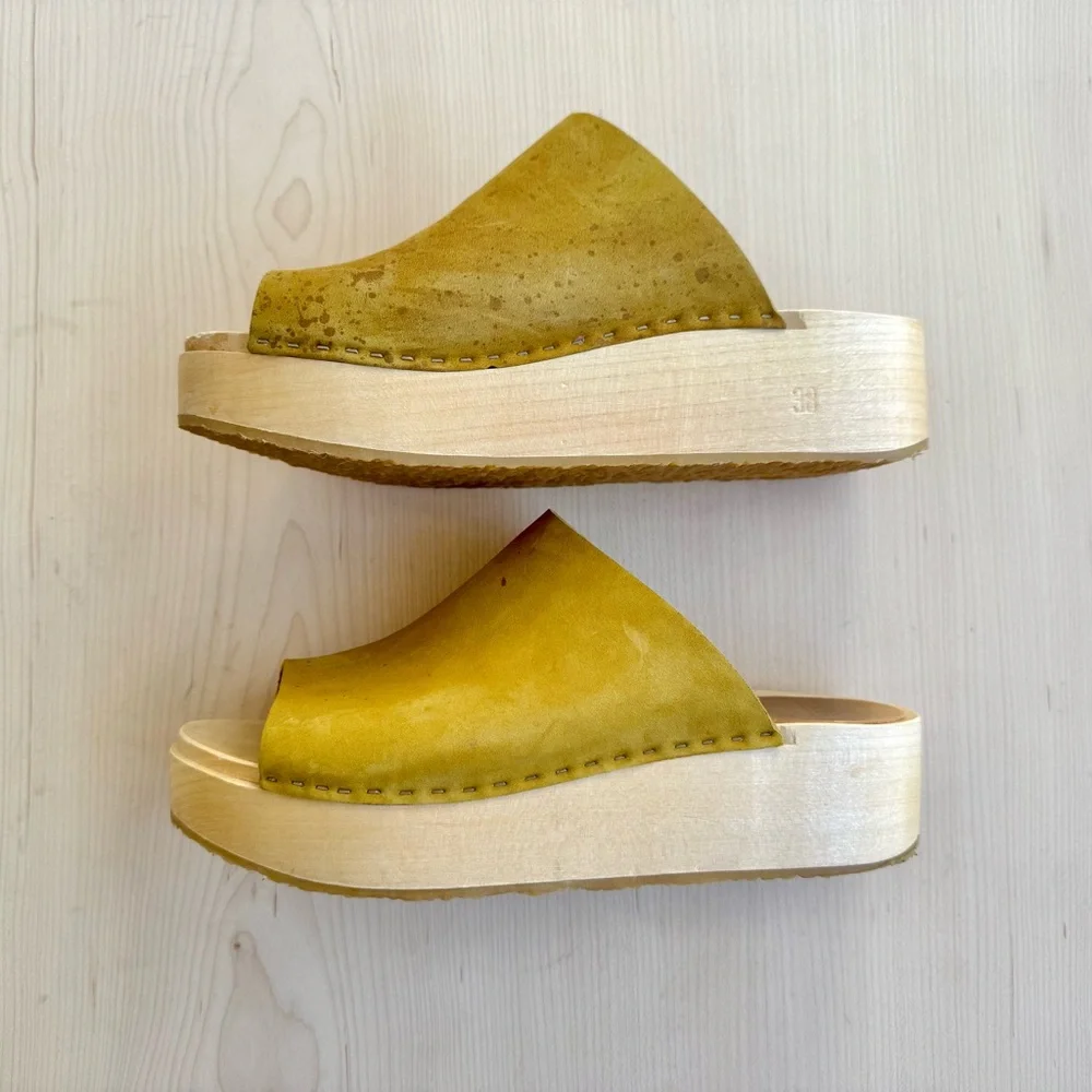 Bryr Norma Platform Sandal in Fennel - Picture 2 of 6